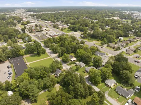 View/Area - 211 S 13th St, Murray, KY 42071 photo 8 of 10