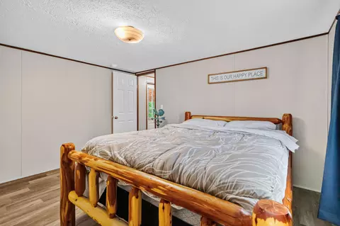Bedroom - 566 Cherokee Trl, Nancy, KY 42544 photo 3 of 10