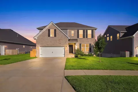 201 Blue Ridge Dr, Nicholasville, KY 40356