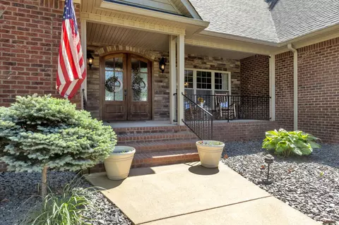 373 Sequoyah Trl, Cadiz, KY 42211