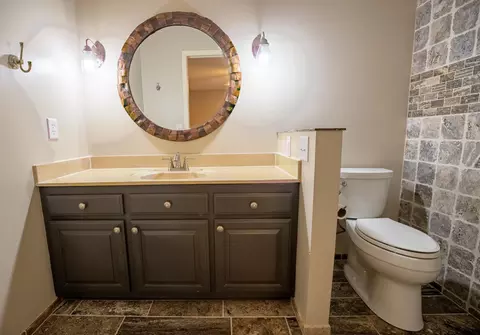 Bath - 2202 Brookhaven Dr, Murray, KY 42071 photo 1 of 5