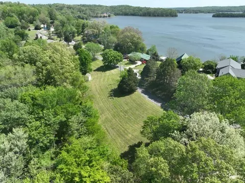 371 Skyline Dr, Cadiz, KY 42211