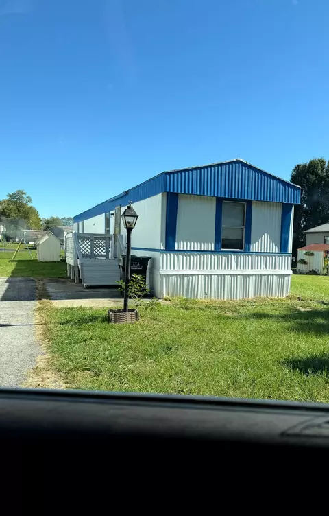 546 Constitution Dr, Winchester, KY 40391