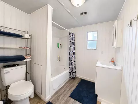 Bath - 95 Eagle Rise Dr, Nancy, KY 42544 photo 1 of 1