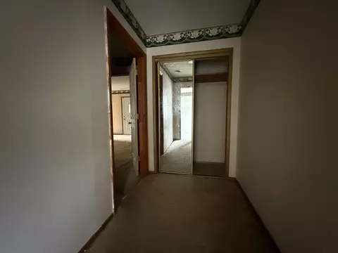 Entry Way - 432 First St, Lynch, KY 40855 photo 3 of 3