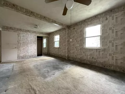 Bedroom - 432 First St, Lynch, KY 40855 photo 1 of 5