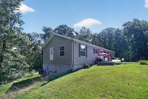 Exterior - 2950 Stringtown Rd, Corinth, KY 41010 photo 8 of 10