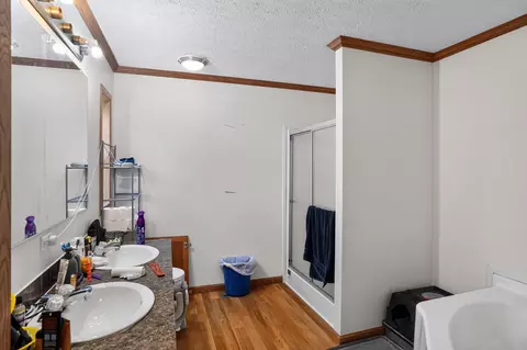 Bath - 2950 Stringtown Rd, Corinth, KY 41010 photo 1 of 3