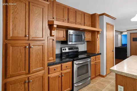 Kitchen - 2950 Stringtown Rd, Corinth, KY 41010 photo 2 of 3