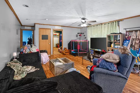 Living - 2950 Stringtown Rd, Corinth, KY 41010 photo 2 of 3