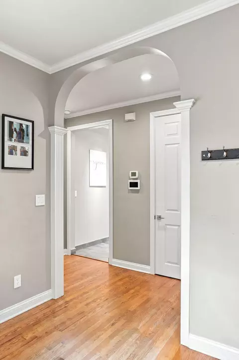 Entry Way - 122 Squires Pointe Rd, Paris, KY 40361 photo 6 of 11