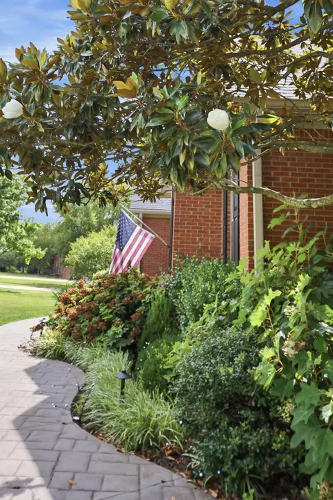 Exterior - 122 Squires Pointe Rd, Paris, KY 40361 photo 7 of 28