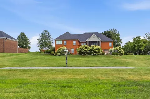 Exterior - 122 Squires Pointe Rd, Paris, KY 40361 photo 26 of 28
