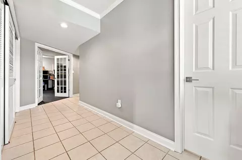 Entry Way - 122 Squires Pointe Rd, Paris, KY 40361 photo 11 of 11