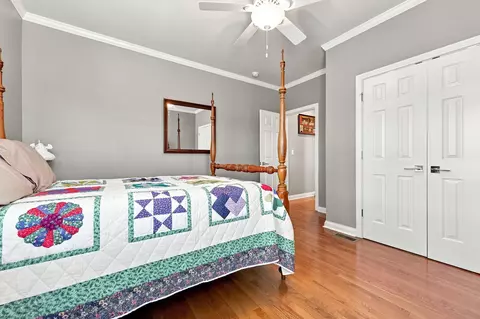 Bedroom - 122 Squires Pointe Rd, Paris, KY 40361 photo 5 of 12