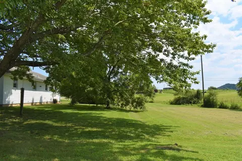 Exterior - 1985 Sharkey Rd, Morehead, KY 40351 photo 2 of 5