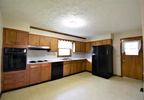 Kitchen - 1985 Sharkey Rd, Morehead, KY 40351 photo 1 of 1
