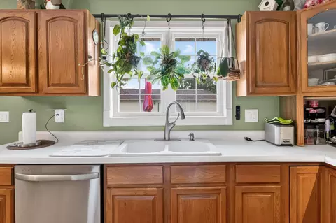 Kitchen - 67 Johnson Ln, Corbin, KY 40701 photo 5 of 6