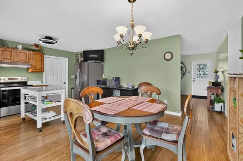 Dining - 67 Johnson Ln, Corbin, KY 40701 photo 2 of 4