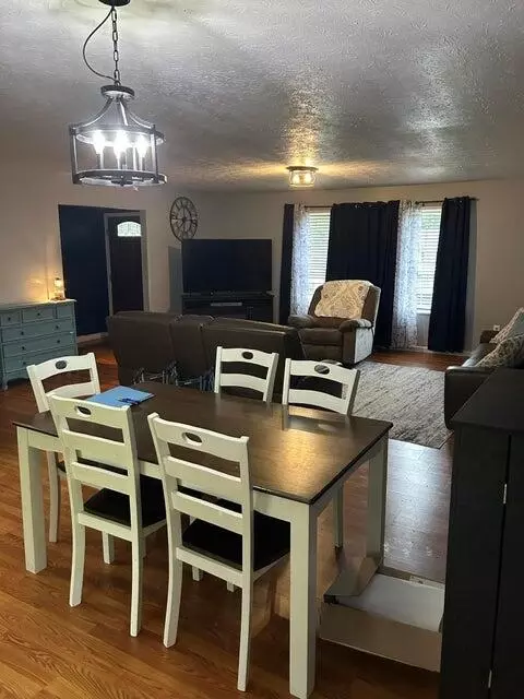 Dining - 39 Dustin Ln, Eubank, KY 42567 photo 1 of 1