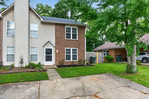 3681 Arbor Dr, Lexington, KY 40517
