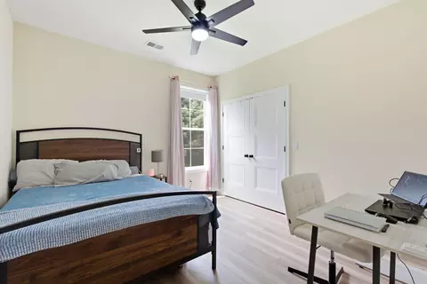Bedroom - 181 Crossing View Dr, Berea, KY 40403 photo 3 of 3