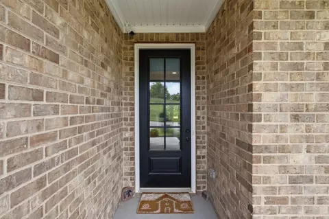Entry Way - 181 Crossing View Dr, Berea, KY 40403 photo 1 of 2