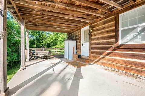 Exterior - 520 Singing Hills Rd, Corbin, KY 40701 photo 11 of 15