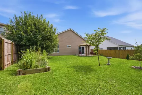 Exterior - 120 Stephen Dr, Georgetown, KY 40324 photo 3 of 7