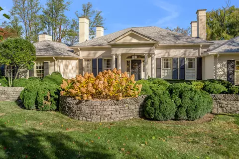1785 Mooreland Dr, Lexington, KY 40502