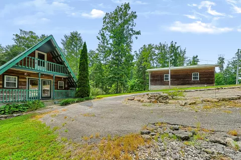 99 Phyllis Ln, Wellington, KY 40387