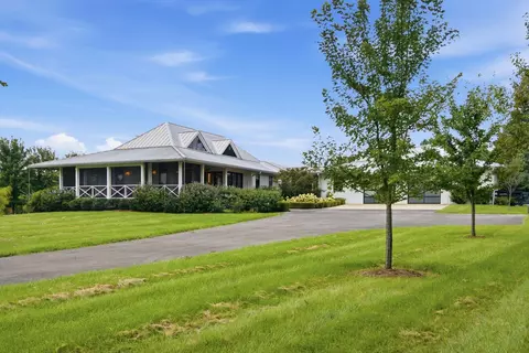 1310 Fox Creek Rd, Lawrenceburg, KY 40342