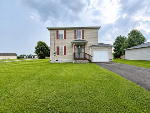 101 April Dr, Junction City, KY 40440