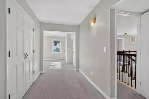Entry Way - 620 Stone Rd, Paris, KY 40361 photo 13 of 16