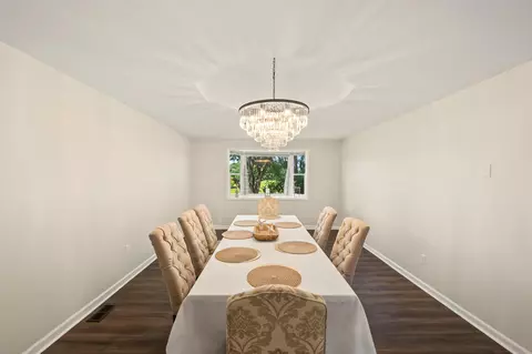 Dining - 620 Stone Rd, Paris, KY 40361 photo 1 of 4