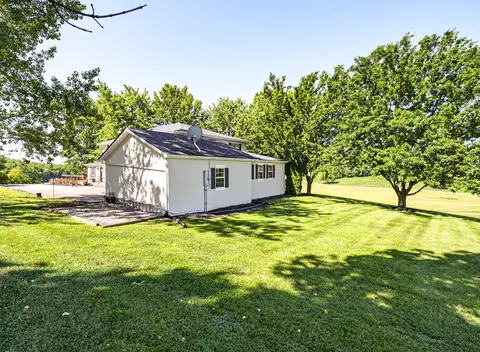 Exterior - 620 Stone Rd, Paris, KY 40361 photo 22 of 30