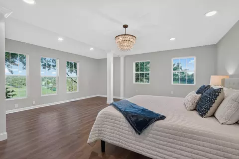 Bedroom - 620 Stone Rd, Paris, KY 40361 photo 1 of 9