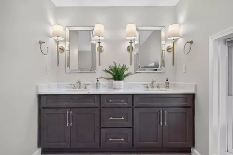 Bath - 620 Stone Rd, Paris, KY 40361 photo 6 of 14