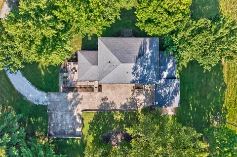 View/Area - 620 Stone Rd, Paris, KY 40361 photo 3 of 20