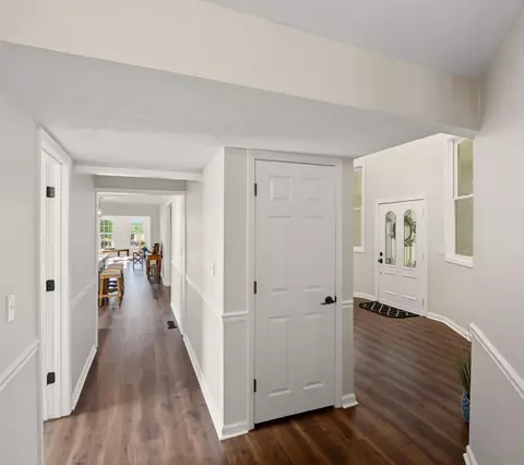 Entry Way - 620 Stone Rd, Paris, KY 40361 photo 7 of 16