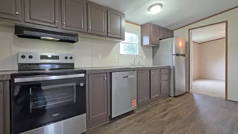 Kitchen - 64 Longfield Trl, Nancy, KY 42544 photo 2 of 3