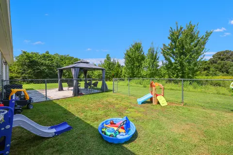 Exterior - 475 Flint Rd, Waco, KY 40385 photo 6 of 7