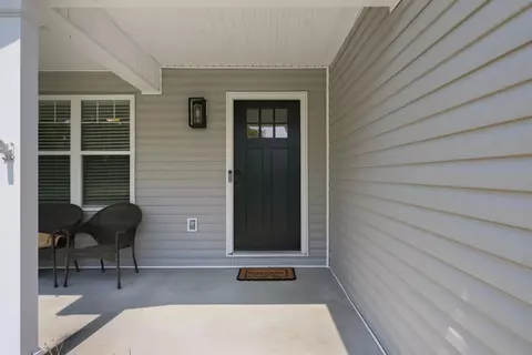 Exterior - 475 Flint Rd, Waco, KY 40385 photo 2 of 7