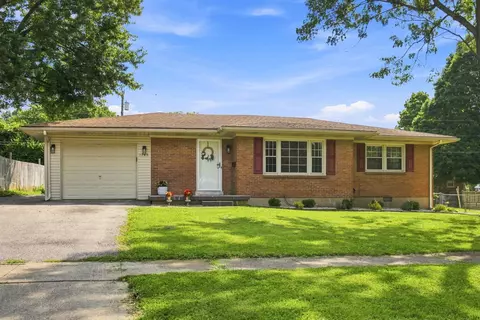 1288 Cherbourg Rd, Lexington, KY 40504