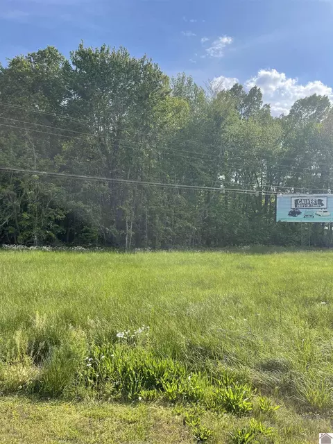 3911 Us 62, Calvert City, KY 42029