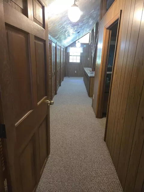 Entry Way - 604 Us 421, Mckee, KY 40447 photo 1 of 6
