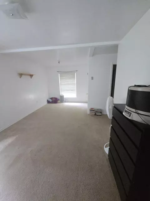 Bedroom - 604 Us 421, Mckee, KY 40447 photo 1 of 6