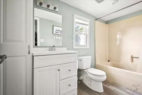 Bath - 1406 Spruce St, Corbin, KY 40701 photo 1 of 1