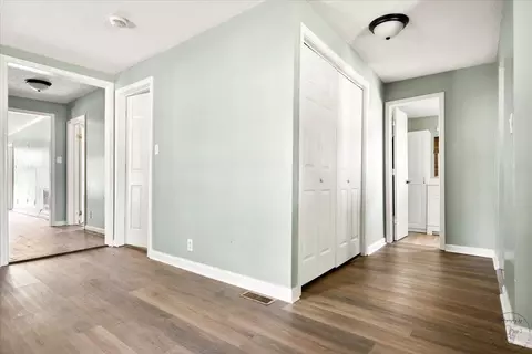 Entry Way - 1406 Spruce St, Corbin, KY 40701 photo 1 of 2