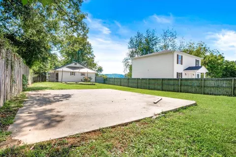 Exterior - 1406 Spruce St, Corbin, KY 40701 photo 9 of 9